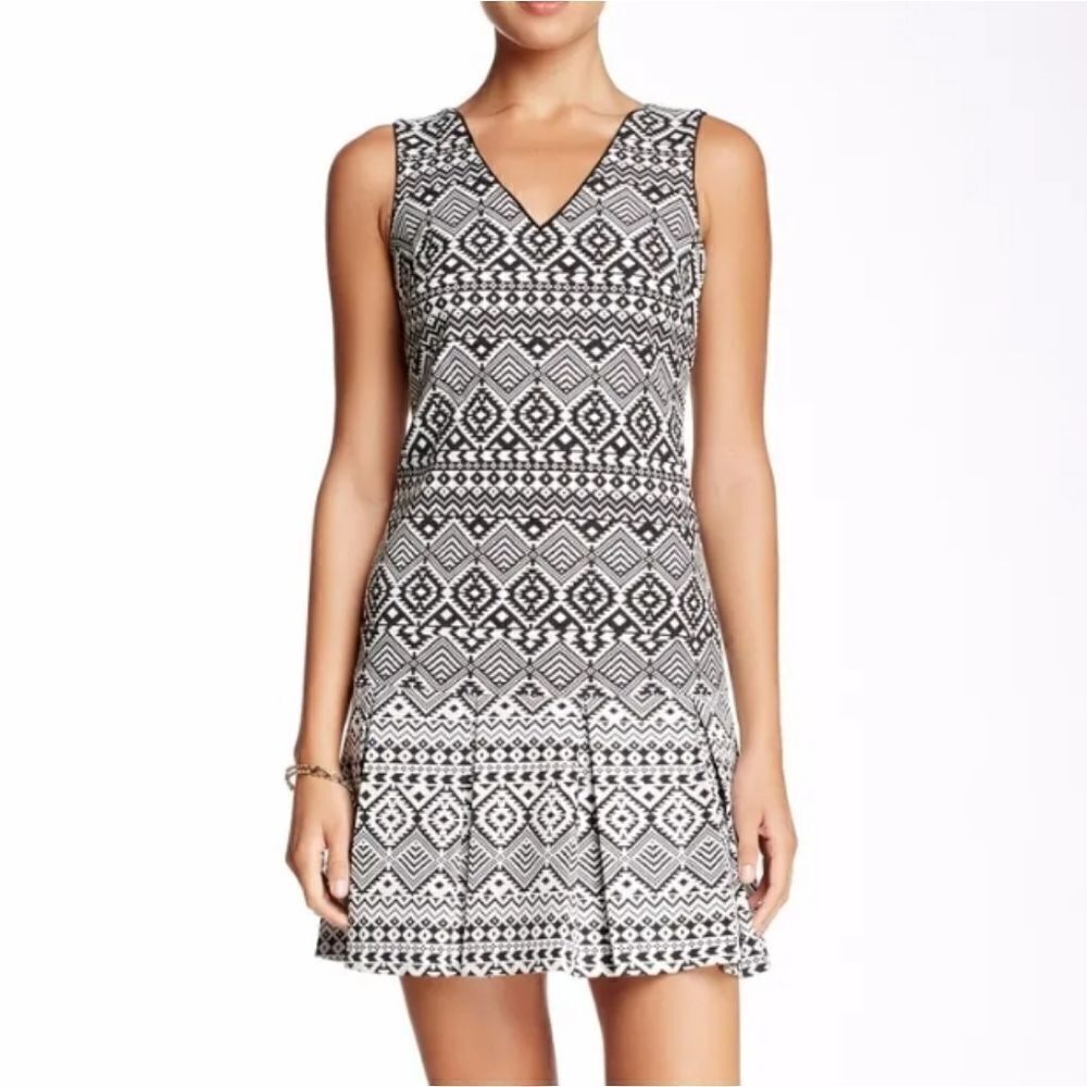 Jessica Simpson Tribal Love NWOT Dress